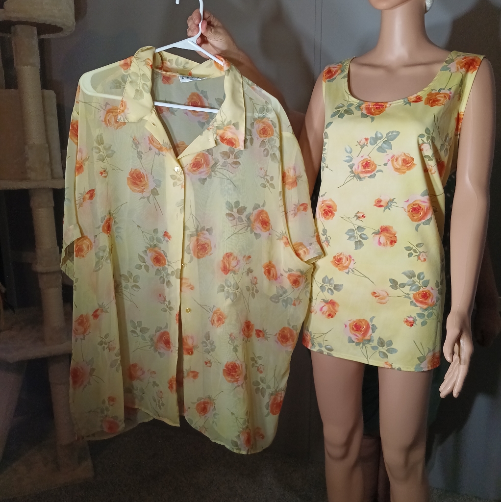 Size 2x Tank Top With Matching Blouse.
